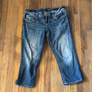 Vigoss Medium Blue Capri Jeans